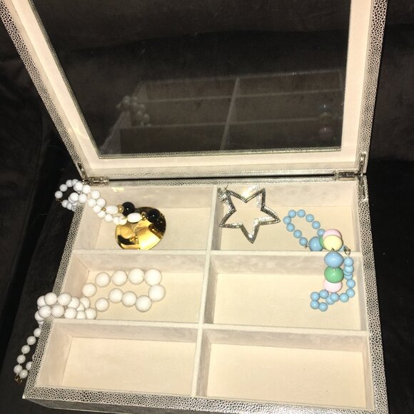 Dresser Top Glass Jewelry Box - Showstopper - NEW Crate & Barrel GAR - Picture 6 of 10